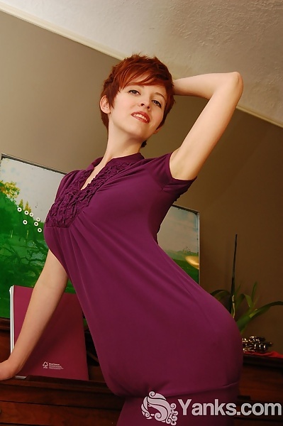 Ryanne Piano Girl from Yanks - 4/15