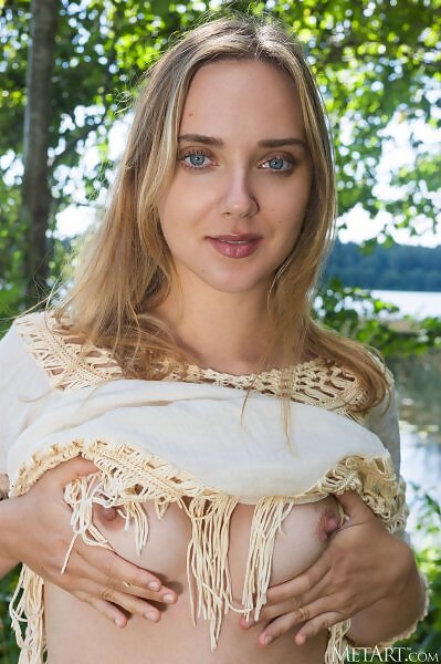 Oxana Chic in Summer Daze by Tora Ness from Met Art - 2/16