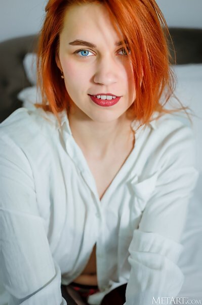 Presenting Ariel Dawn by Julia Kalias from Met Art - 3/16