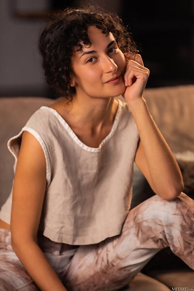 Aisha Vale in Sensual Figure from Met Art - 1/18