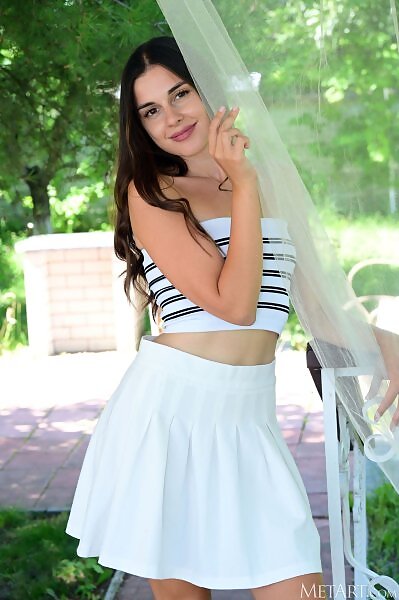 Alina in Breezy Day by Fabrice from Met Art - 1/16