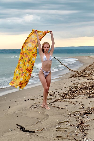 Dana Red in Sea And Sand from Met Art - 1/18