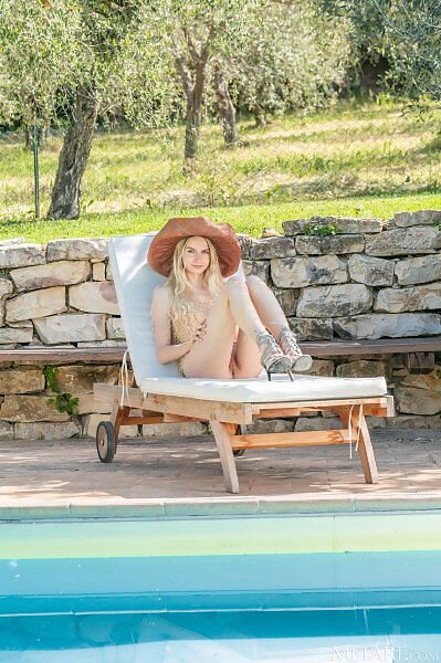 Emily Swan in Mesh Magic by Deltagamma from Met Art - 3/16