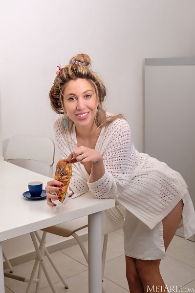 Eve Casta in Pastry Crush by Tony G from Met Art - 1/16