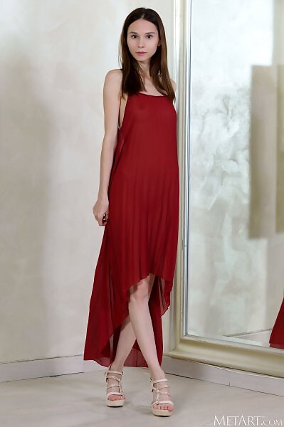 Leona Mia in Art of Pose by Luca Helios from Met Art - 1/16