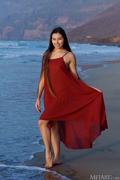 Shelena in Summer Splash by Luca Helios from Met Art - 2/16