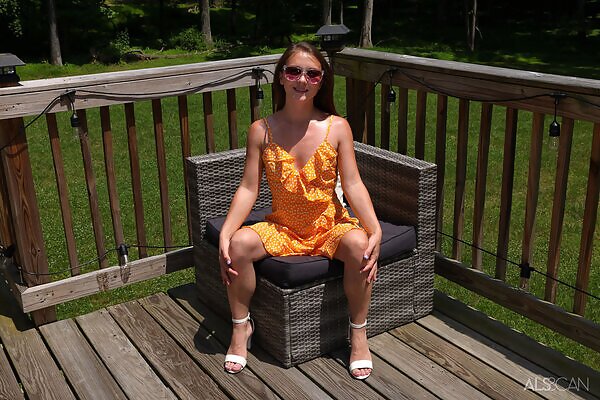 Spitter Splatter featuring Mira Monroe - 1/16 Spitter Splatter featuring Mira Monroe from ALS Scan - 1/16