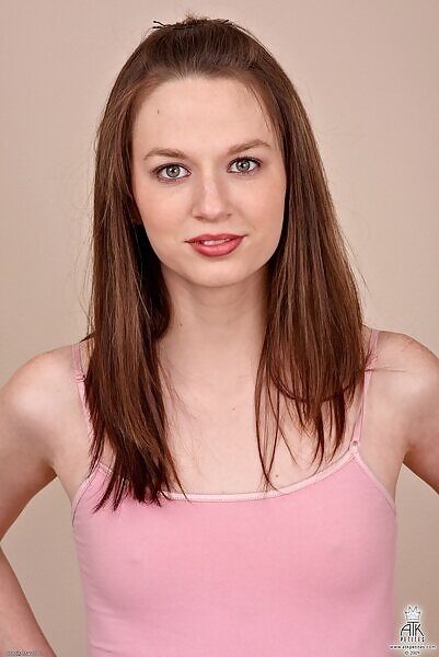 Aundrea Michaels pink top white skirt - 1/20 Aundrea Michaels pink top white skirt from ATK Galleria - 1/20