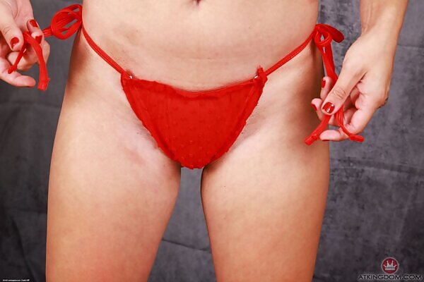 Mira Monroe in a red thong pulled aside - 8/19 Mira Monroe in a red thong pulled aside from ATK Galleria - 8/19
