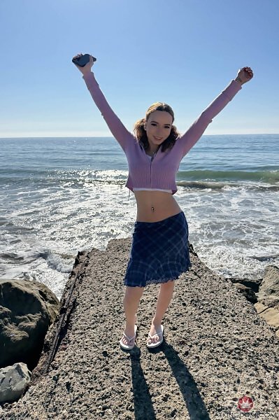 Selina Imai in behind the scene pics - 15/20 Selina Imai in behind the scene pics from ATK Galleria - 15/20