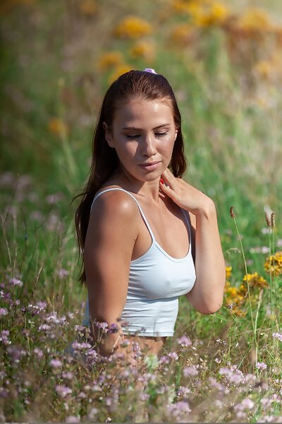 Melania 2 by Marlene - 4/18 Melania 2 by Marlene from Domai - 4/18