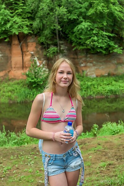 Loving Outdoors featuring Runa by Tora Ness - 1/16 Loving Outdoors featuring Runa by Tora Ness from Erotic Beauty - 1/16