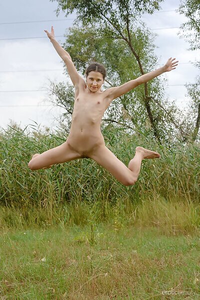 On The Grass featuring Maat by Stanislav Borovec - 13/16 On The Grass featuring Maat by Stanislav Borovec from Erotic Beauty - 13/16