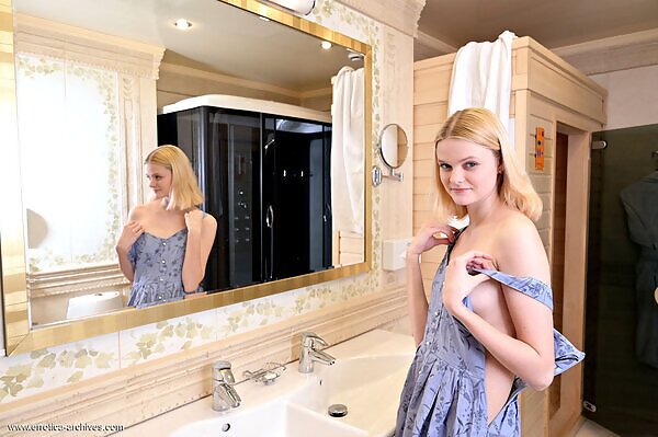 Lucy Foster by Cecelia - 1/16 Lucy Foster by Cecelia from Errotica Archives - 1/16