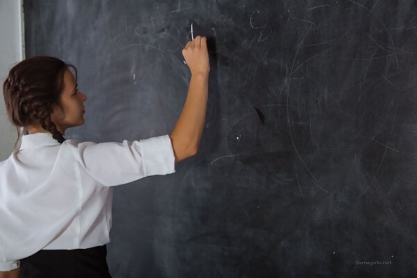 Audrey in a schoolgirl uniform - 1/12 Audrey in a schoolgirl uniform from Fame Girls - 1/12