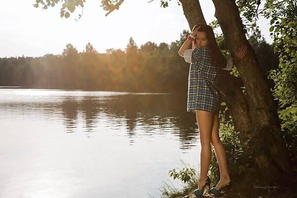 Audrey in white panties - 1/12 Audrey in white panties from Fame Girls - 1/12