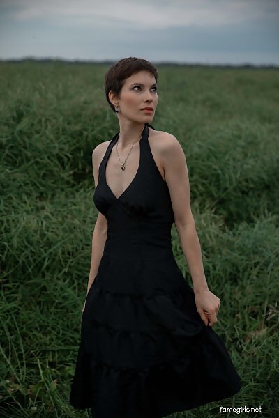 Diana lifts up her black dress outdoors - 1/20 Diana lifts up her black dress outdoors from Fame Girls - 1/20