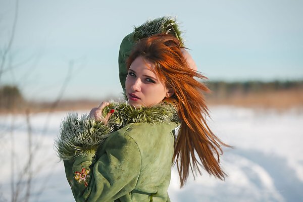 Foxy in green fishnet pantyhose - 1/12 Foxy in green fishnet pantyhose from Fame Girls - 1/12