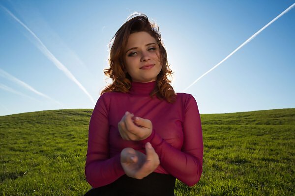 Foxy lifts up her skirt - 5/12 Foxy lifts up her skirt from Fame Girls - 5/12