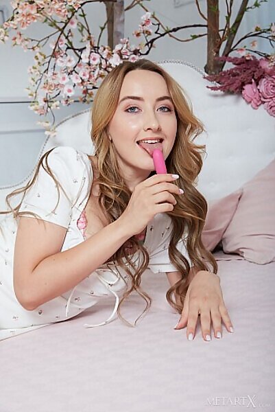 The Dreamer featuring Ann Joy by James Allen - 17/17 The Dreamer featuring Ann Joy by James Allen from Met Art X - 17/17