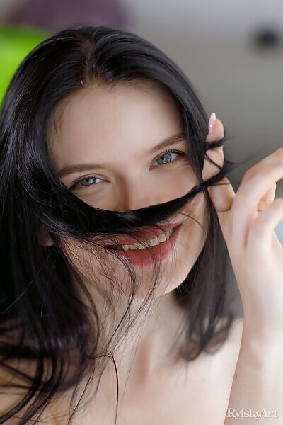 Emotiana featuring Ariana Mun by Rylsky - 2/16 Emotiana featuring Ariana Mun by Rylsky from Rylsky Art - 2/16