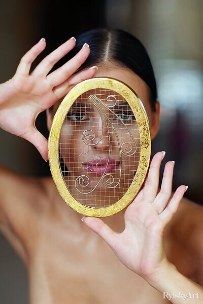 Zlatoja featuring Venice Lei by Rylsky - 10/16 Zlatoja featuring Venice Lei by Rylsky from Rylsky Art - 10/16