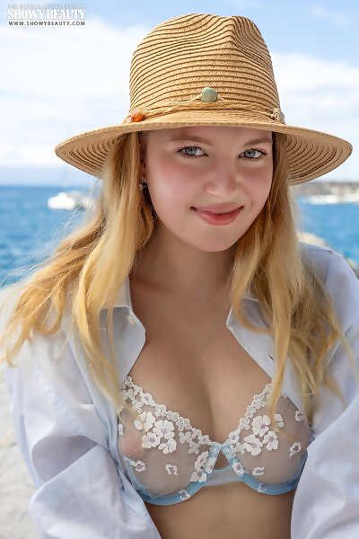 Nikoleta in Sea Voyage - 2/20 Nikoleta in Sea Voyage from Showy Beauty - 2/20