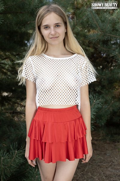 Roze in Rest Stop - 2/20 Roze in Rest Stop from Showy Beauty - 2/20