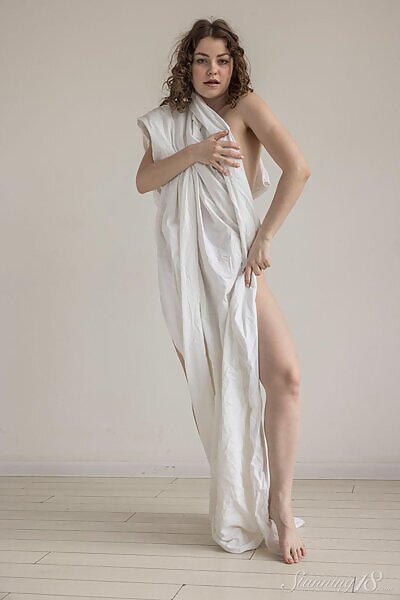 Living Sculpture featuring Juny by Thierry Murrell - 2/16 Living Sculpture featuring Juny by Thierry Murrell from Stunning 18 - 2/16