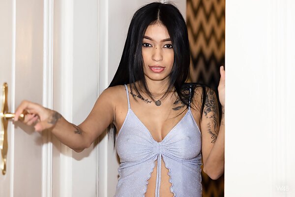 Alexa Belluci in I Love It - 1/17 Alexa Belluci in I Love It from Watch 4 Beauty - 1/17