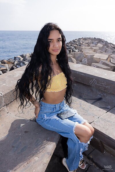 Dulce in Innocent Walk - 2/17 Dulce in Innocent Walk from Watch 4 Beauty - 2/17