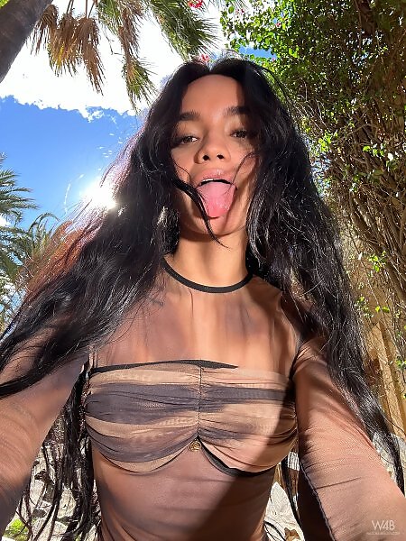 Dulce in Selfie 4U: Sweet Under The Palm Trees from Watch 4 Beauty - 3/17