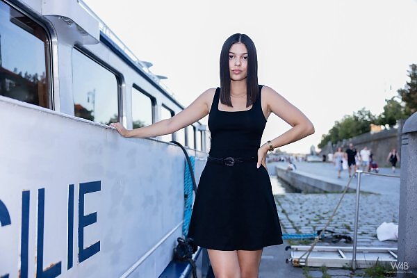 Gia Rosse in First Walk - 4/17 Gia Rosse in First Walk from Watch 4 Beauty - 4/17