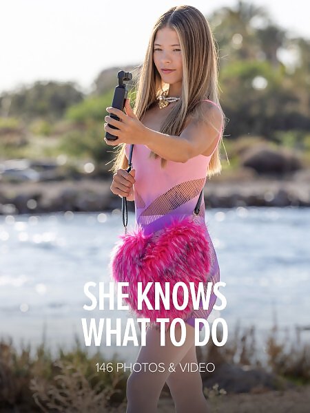 Irene Rouse in She Knows What To Do - 17/17 Irene Rouse in She Knows What To Do from Watch 4 Beauty - 17/17