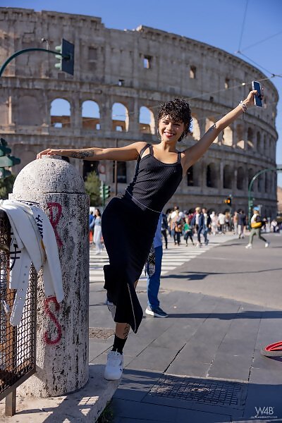 Lilith Baph in Horny In Rome - 1/17 Lilith Baph in Horny In Rome from Watch 4 Beauty - 1/17