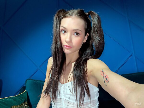 Matty Mila in Selfie 4U: Playing For You - 1/17 Matty Mila in Selfie 4U: Playing For You from Watch 4 Beauty - 1/17