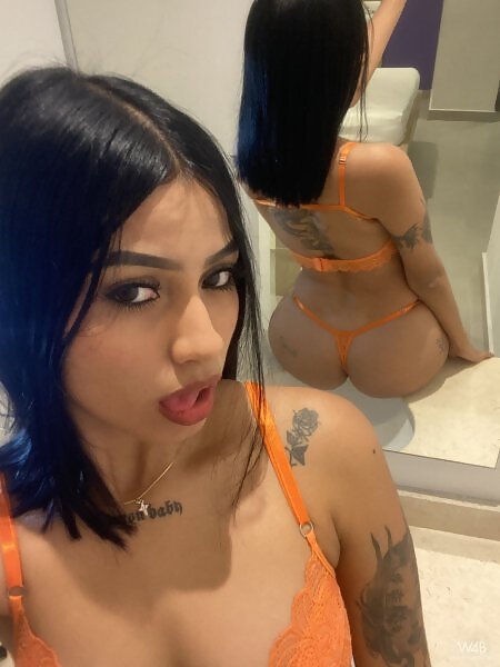 Selfie 4U: Just For You - 5/17 Selfie 4U: Just For You from Watch 4 Beauty - 5/17