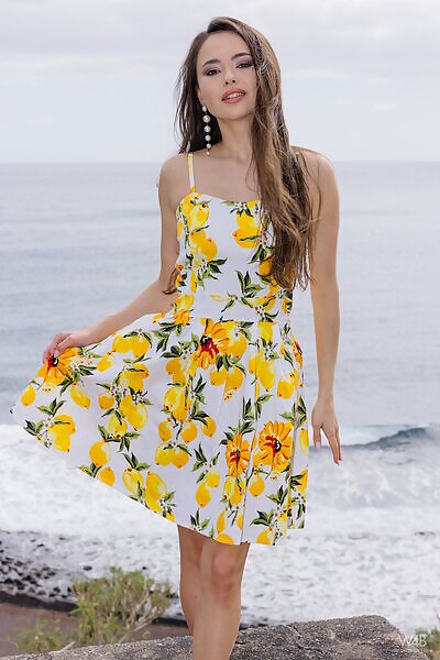 Li Moon in I love fresh air - 1/17 Li Moon in I love fresh air from Watch 4 Beauty - 1/17