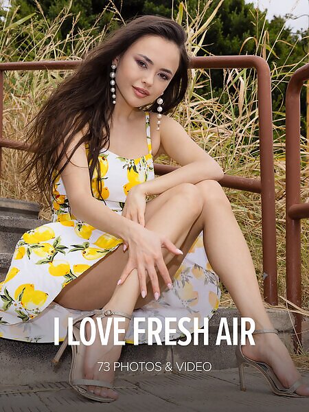 Li Moon in I love fresh air - 17/17 Li Moon in I love fresh air from Watch 4 Beauty - 17/17