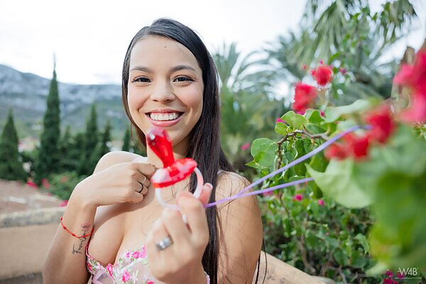 Sky Moon in Chupa Mis Caramelos - 6/17 Sky Moon in Chupa Mis Caramelos from Watch 4 Beauty - 6/17