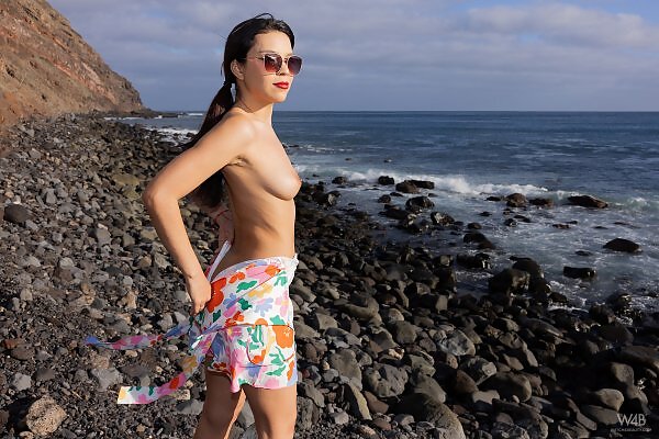 Sky Moon in Cute In The Sexy Dress - 15/17 Sky Moon in Cute In The Sexy Dress from Watch 4 Beauty - 15/17