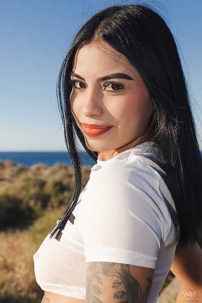 Sofia in Let's Go To The Beach - 4/17 Sofia in Let's Go To The Beach from Watch 4 Beauty - 4/17