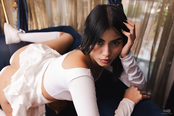 Sofia in Popular Fuck Machine - 15/17 Sofia in Popular Fuck Machine from Watch 4 Beauty - 15/17