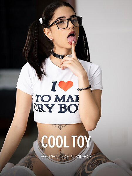 Tormenta in Cool Toy - 17/17 Tormenta in Cool Toy from Watch 4 Beauty - 17/17