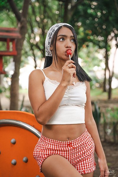 Why Effy in My Private Grill from Watch 4 Beauty - 2/17