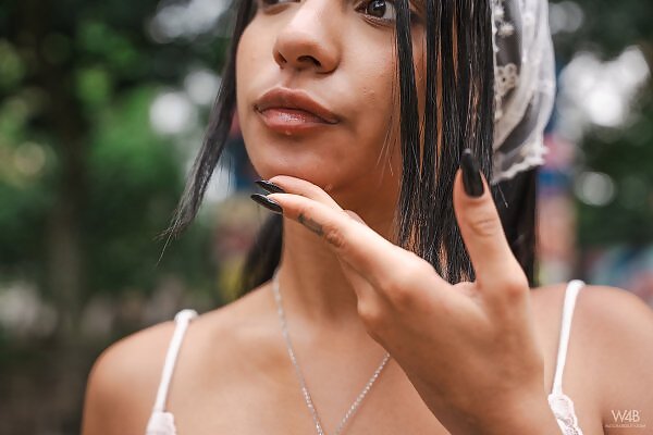 Why Effy in My Private Grill from Watch 4 Beauty - 4/17