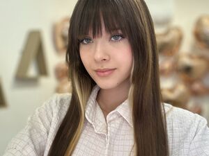 Watch her live show now!