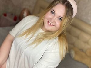 Watch her live show now!