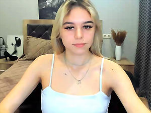 Watch her live show now!