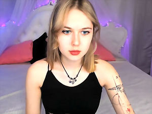 Watch her live show now!